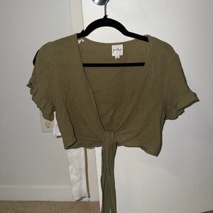 Green cropped top